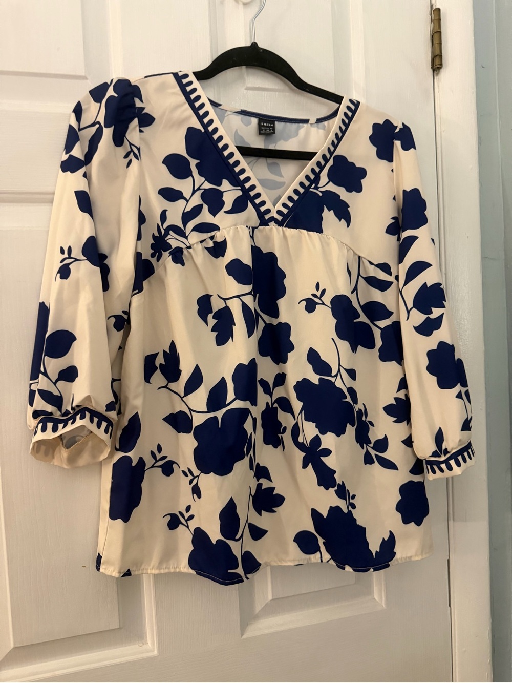 SHEIN Navy Blue Cream Floral Empire Waist Blouse Size Medium
